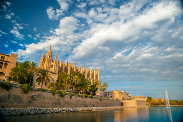 Similar image 13129994