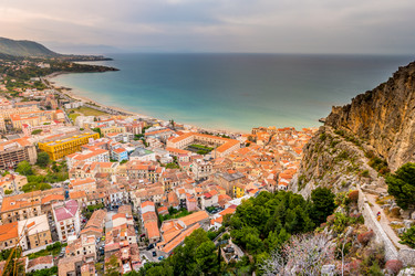 Similar image 13130716