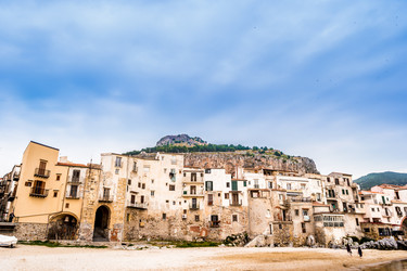 Similar image 13130781