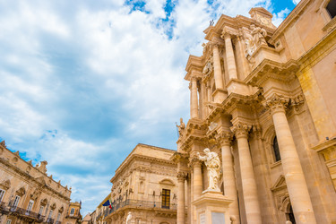 Similar image 13130244