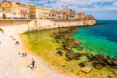 Similar image 13130285