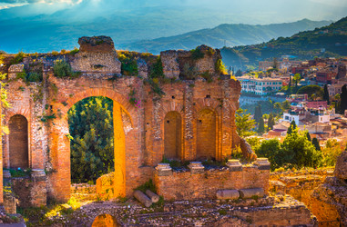 Similar image 13130382