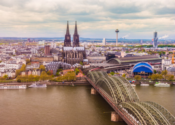 Similar image 13130427