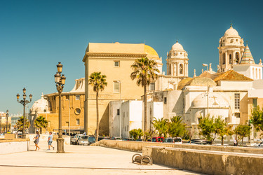 Similar image 13130429