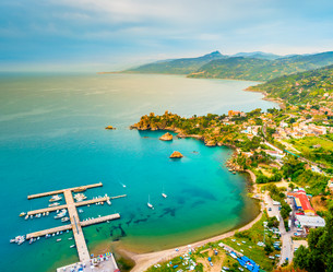 Similar image 13130467