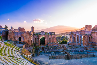 Similar image 13130505