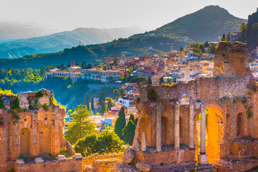 Similar image 13130492