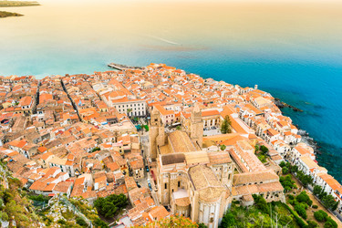 Similar image 13130599