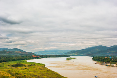 Similar image 13131090