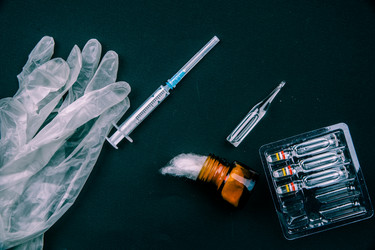 Similar image 13130299