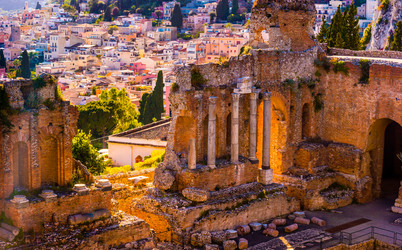 Similar image 13130619