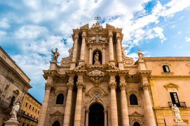 Similar image 13131347