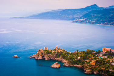 Similar image 13131532