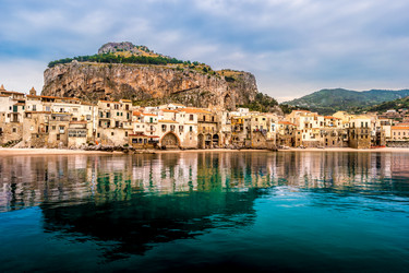 Similar image 13131551