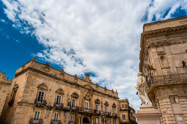 Similar image 13131715