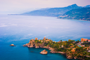 Similar image 13131338