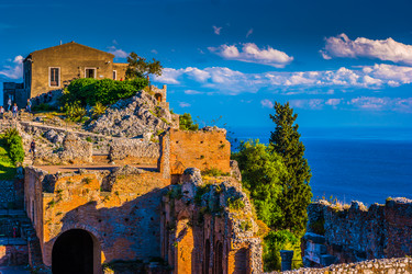 Similar image 13131378