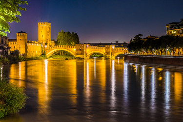 Similar image 13137350