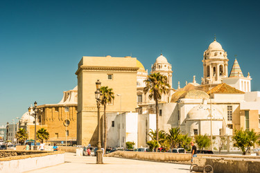 Similar image 13135738