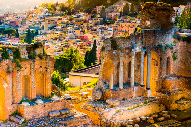 Similar image 13135871