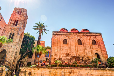 Similar image 13135942