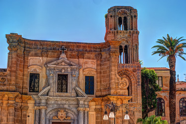 Similar image 13136620