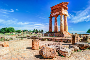 Similar image 13133772