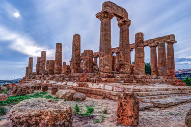 Similar image 13134219