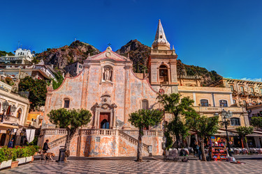 Similar image 13134569