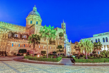 Similar image 13134789