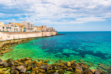 Similar image 13133720