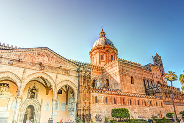 Similar image 13134287