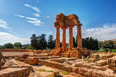 Similar image 13134422