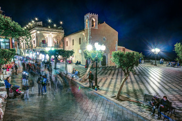 Similar image 13134462