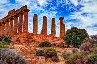 Similar image 13134477