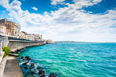 Similar image 13134677