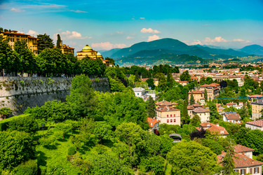 Similar image 13133940