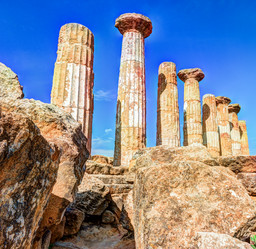 Similar image 13136044