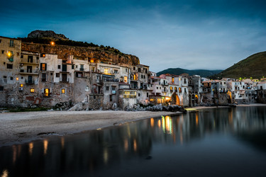 Similar image 13137299