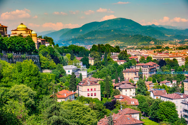 Similar image 13137456