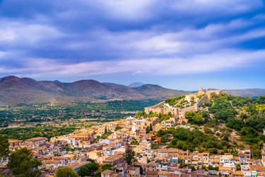 Similar image 13137106