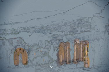 Similar image 13137457