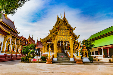 Similar image 13135499