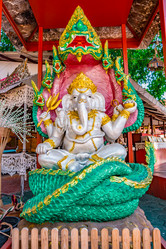 Similar image 13136279