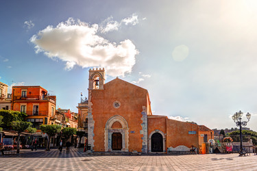 Similar image 13135728