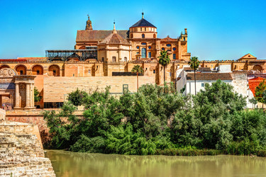 Similar image 13135408