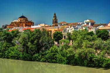 Similar image 13136081