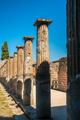 Similar image 13136376