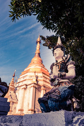 Similar image 13136935