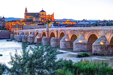 Similar image 13134970